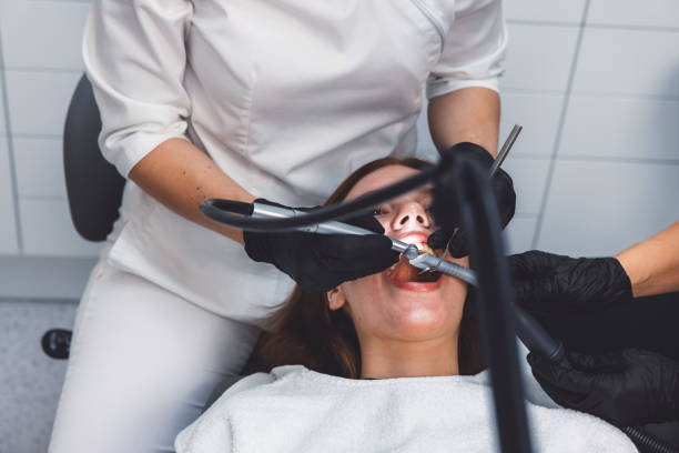 Best Weekend Emergency Dentist in Allouez, WI